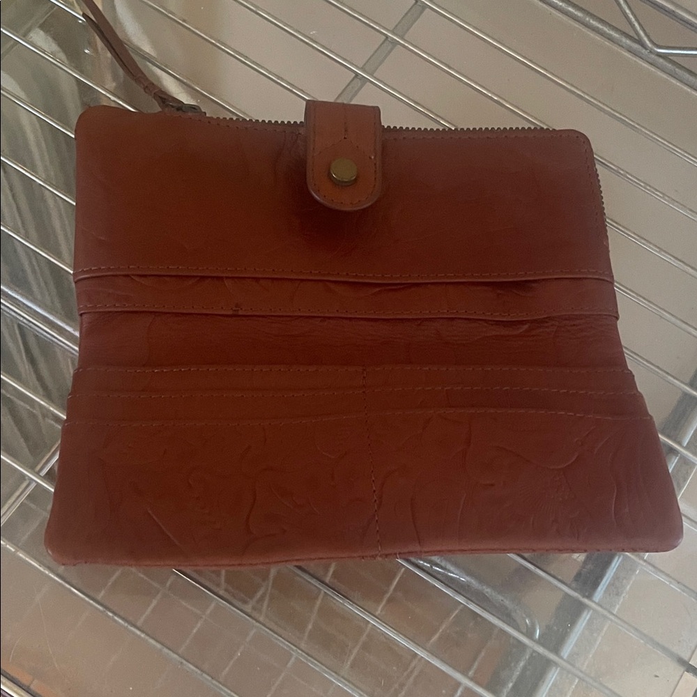 Elegant Brown Leather Clutch